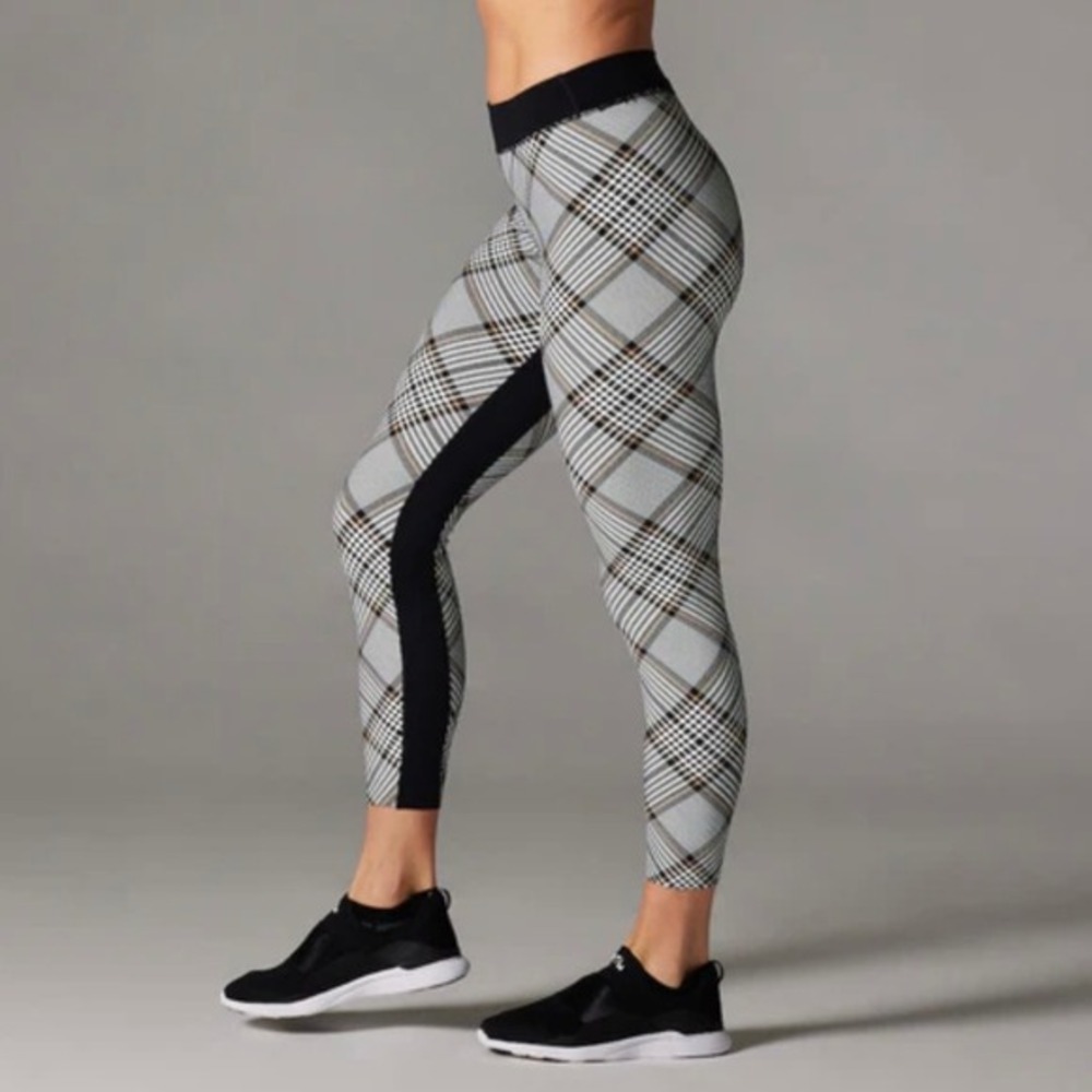 Tavi - TaviSculpt Mid‎ Rise 7/8 Leggings, Plaid, Size S